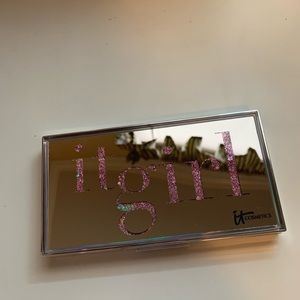 It Cosmetics It Girl Palette